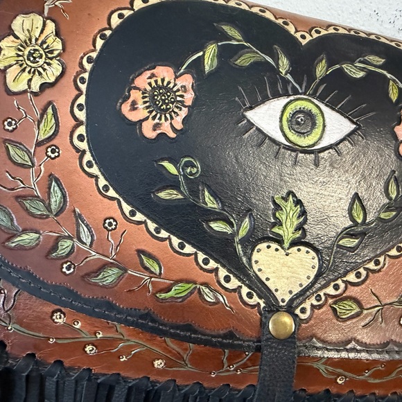 Handmade Brown Leather Fringe Shoulder Bag with Black Heart Eye Motif - Picture 3 of 7